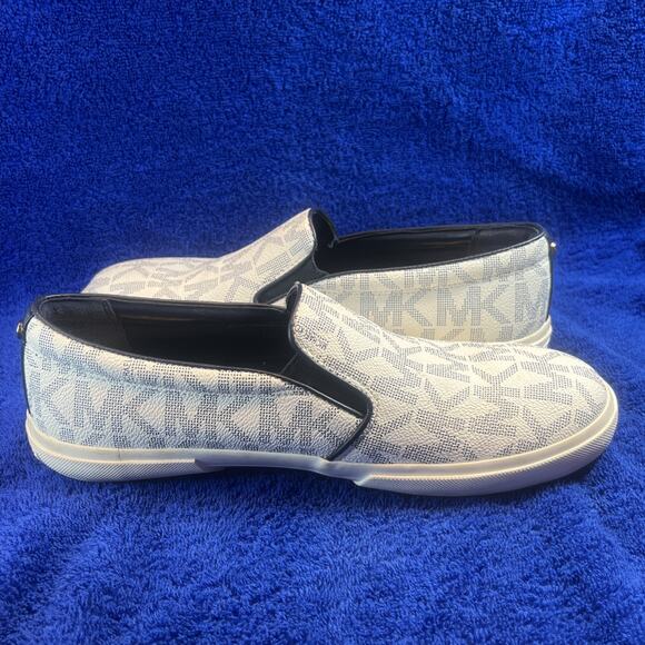 Michael Kors Boerum Double Gore MK Signature PVC White/Navy 8.5" - Picture 13 of 14
